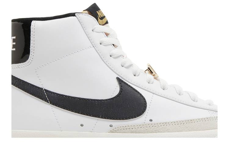 Кроссовки Nike Blazer Mid '77 EMB 'World Champ'