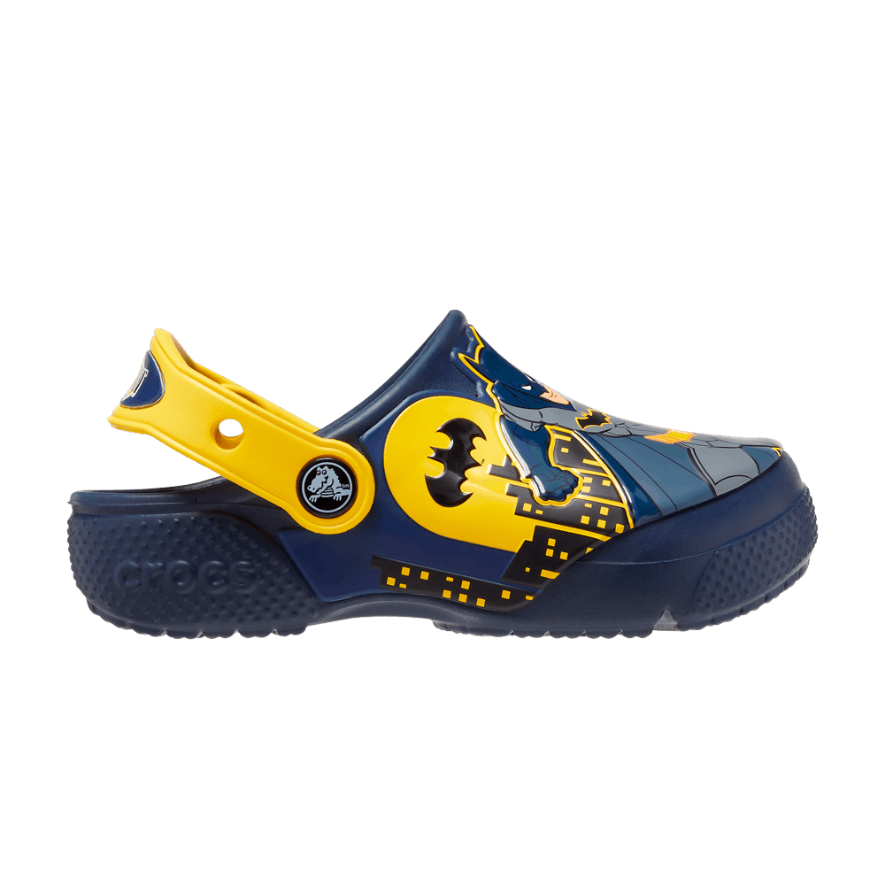 dc-comics-x-classic-clog-kids-fun-lab-batman-patch-207470-410