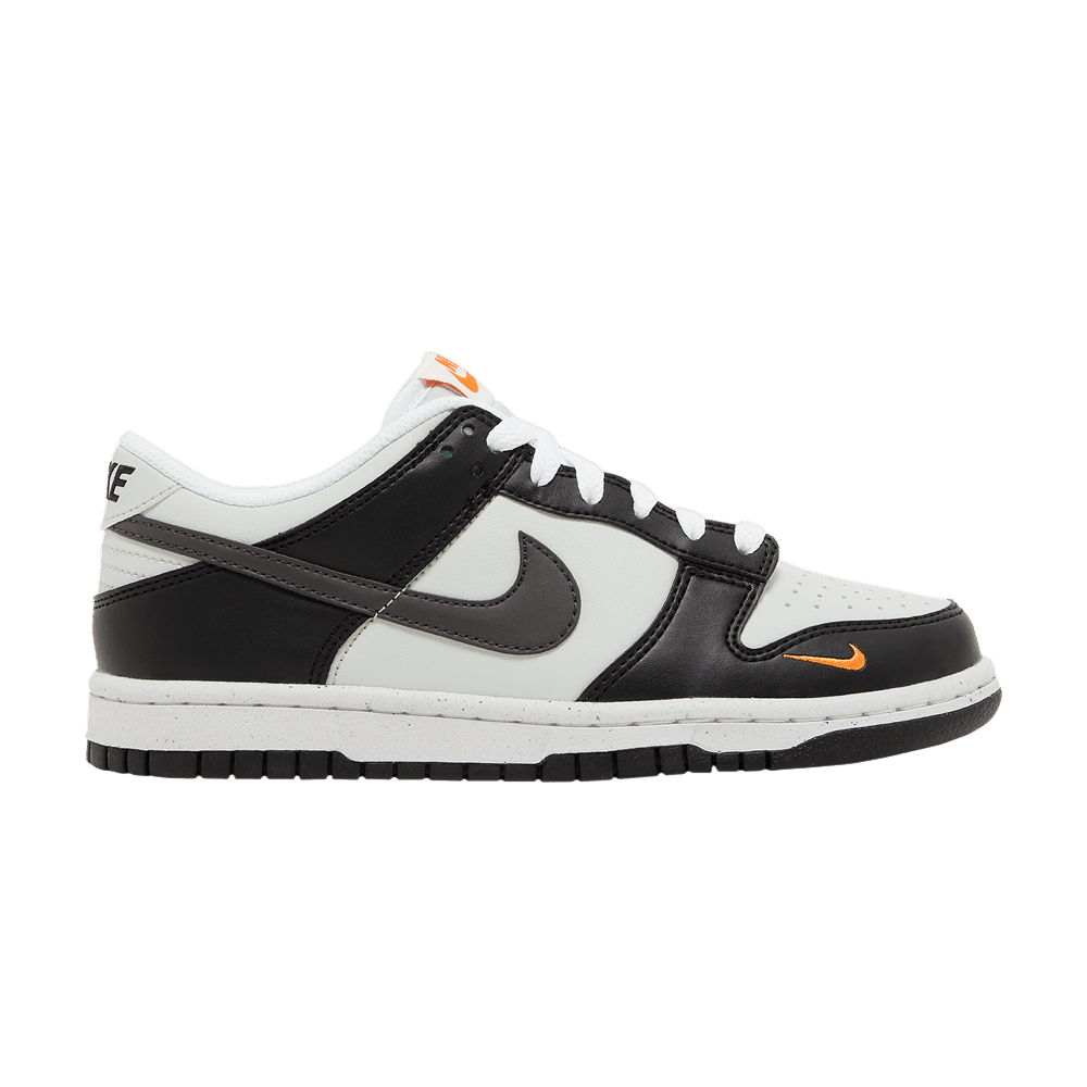 dunk-low-gs-black-bright-mandarin-fn7784-001