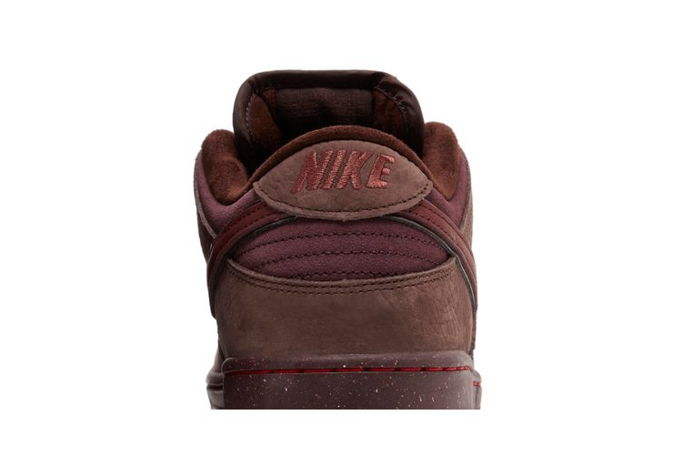 Кроссовки Nike Dunk Low Premium SB 'City of Love Collection - Burgundy Crush'