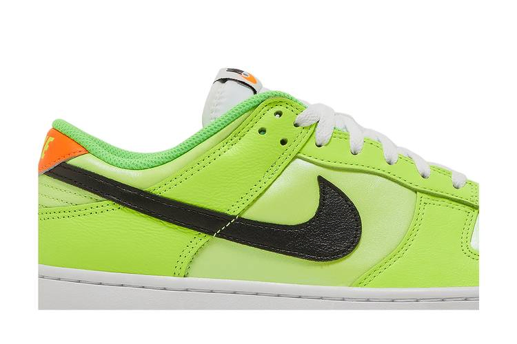 Кроссовки Nike Dunk Low SE 'Volt'