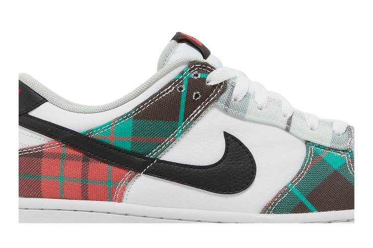 Кроссовки Nike Dunk Low SE GS 'Tartan Plaid'