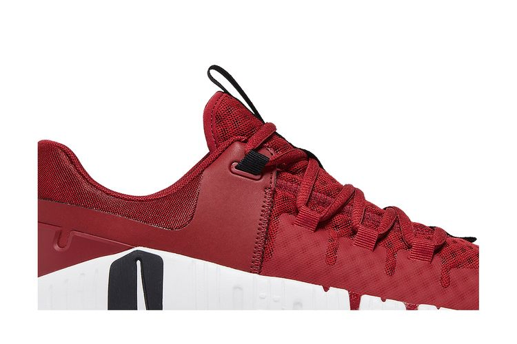 Кроссовки Nike Free Metcon 5 TB 'Team Crimson'