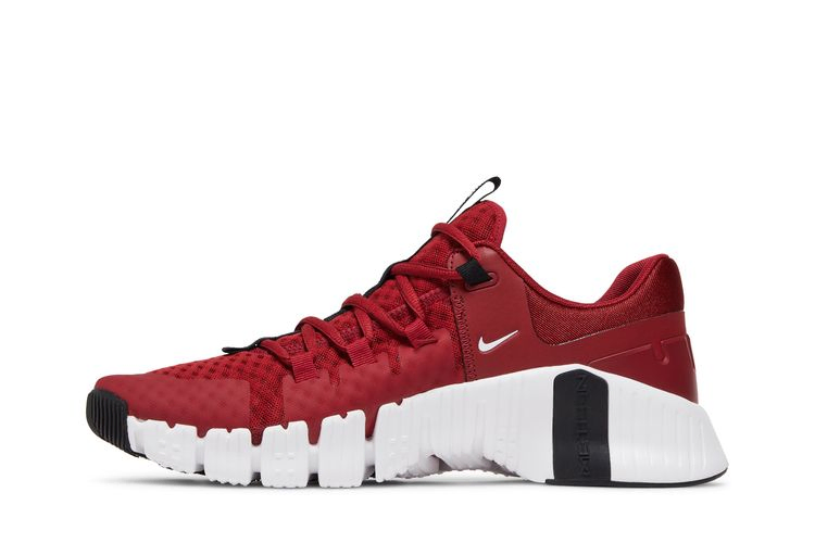 Кроссовки Nike Free Metcon 5 TB 'Team Crimson'