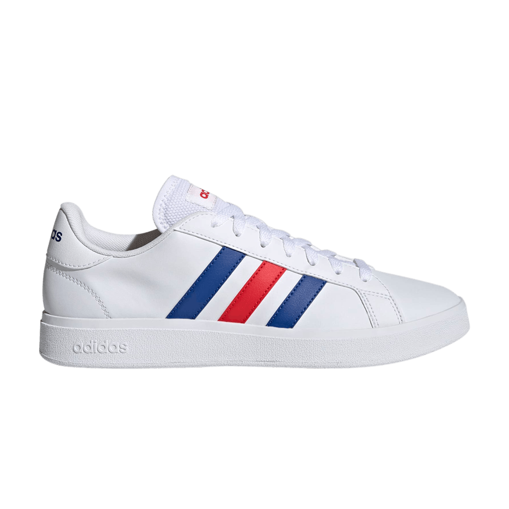 grand-court-td-white-blue-red-gw9252