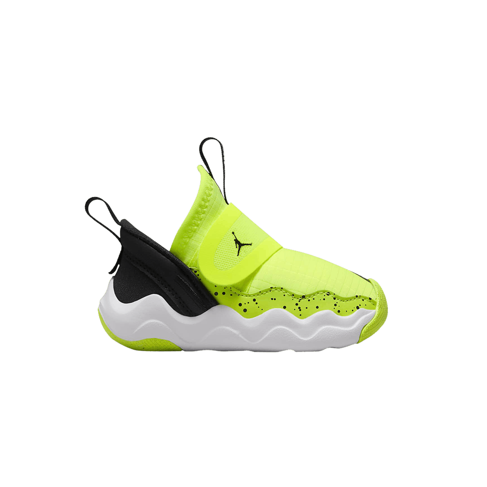 jordan-23-7-td-volt-black-dq9294-701