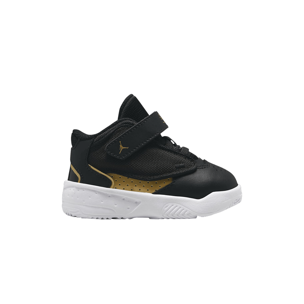 jordan-max-aura-td-black-metallic-gold-dq8402-071