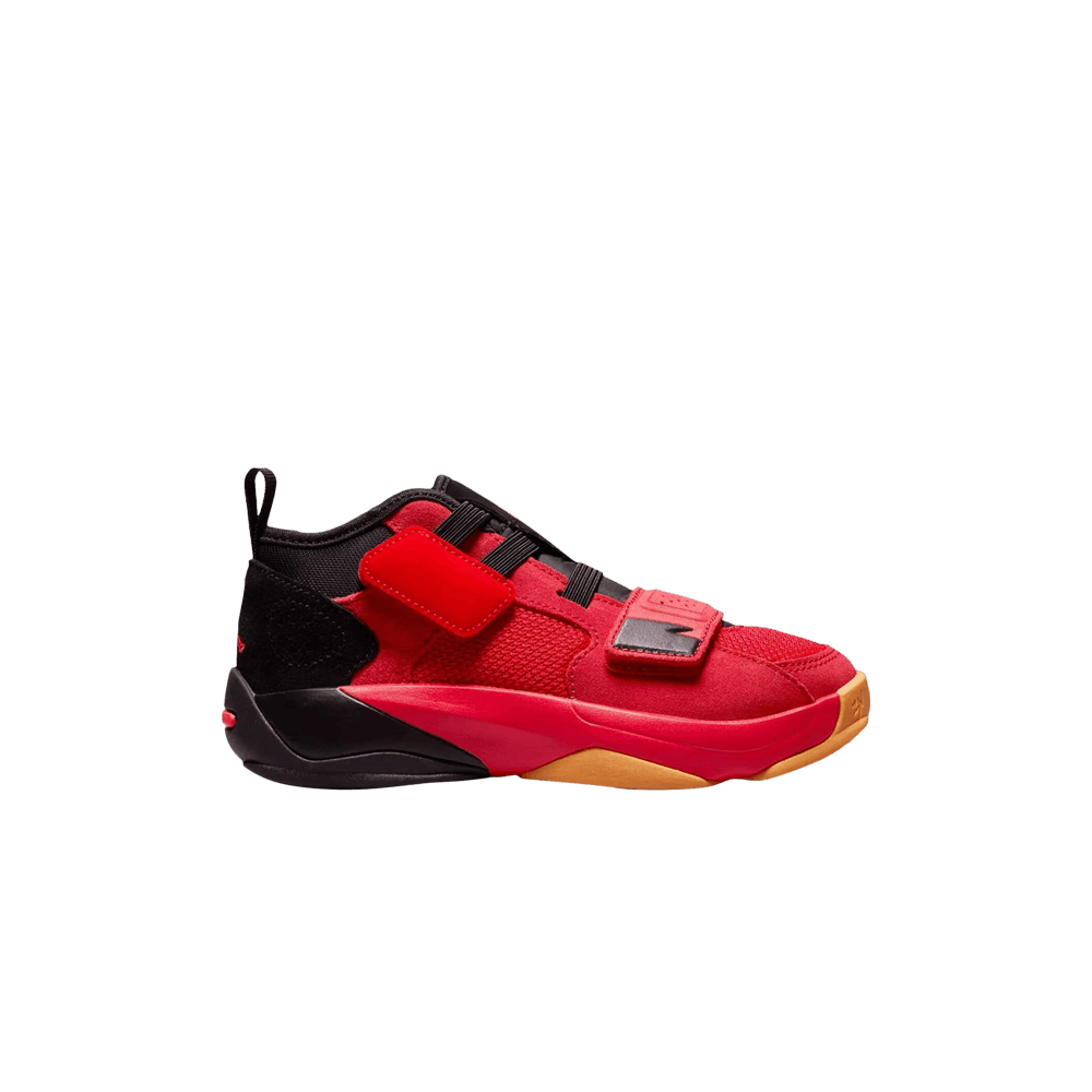 jordan-zion-2-ps-red-suede-gum-dv2462-600