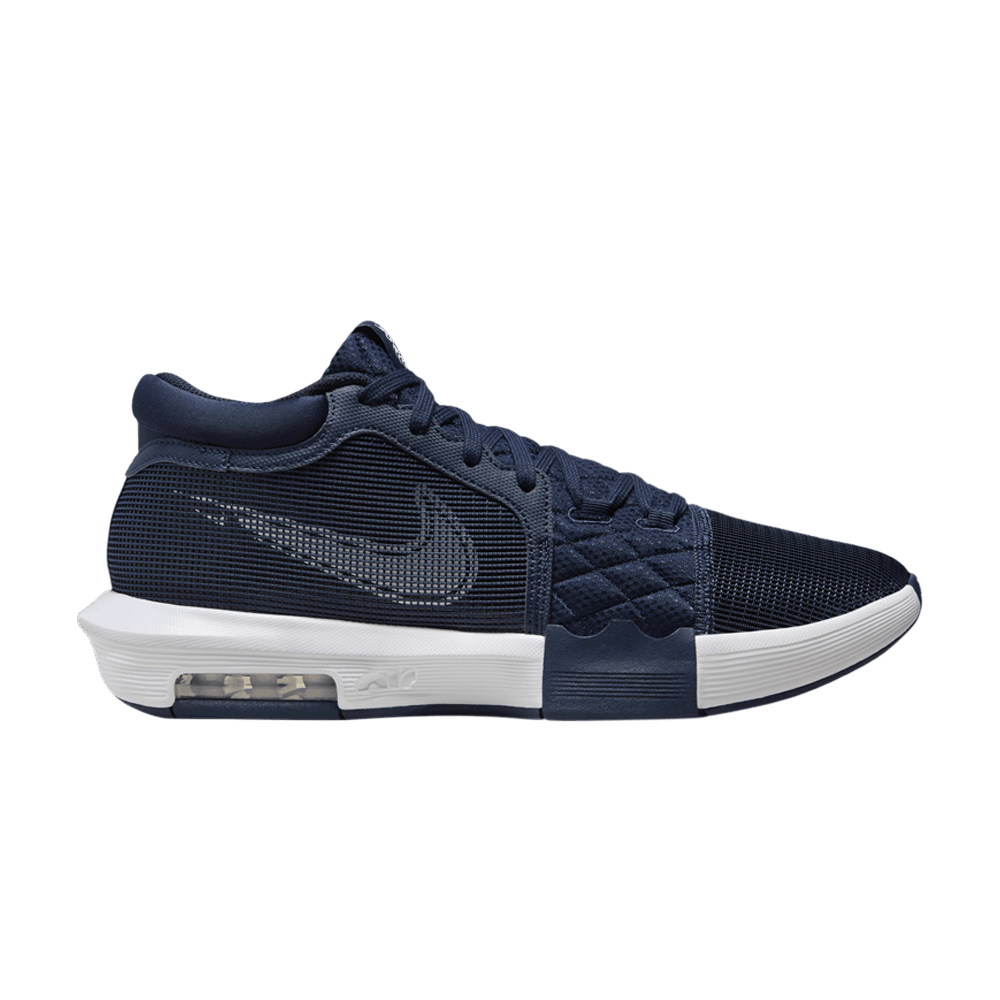 lebron-witness-8-tb-college-navy-fb9944-400