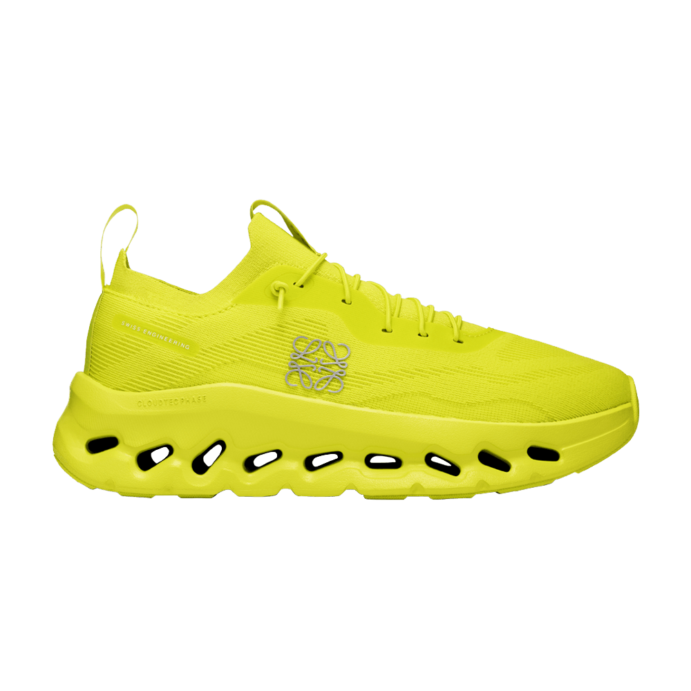 loewe-x-wmns-cloudtilt-neon-yellow-3wd30312910