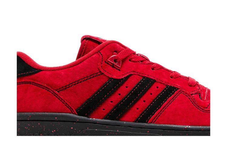 Кроссовки adidas Marvel x Rivalry Low 'Deadpool'
