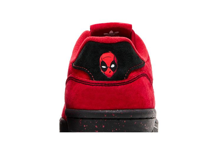 Кроссовки adidas Marvel x Rivalry Low 'Deadpool'