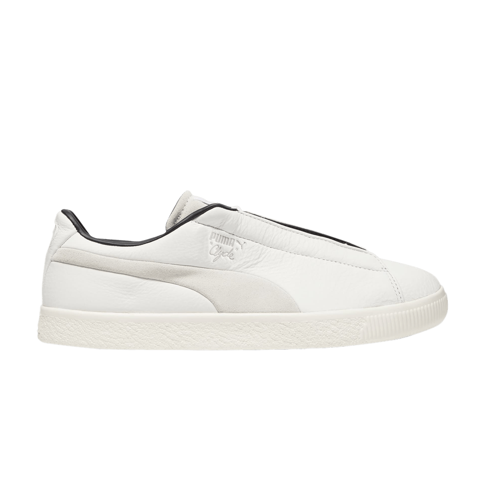 nanamica-x-clyde-gore-tex-white-388734-01