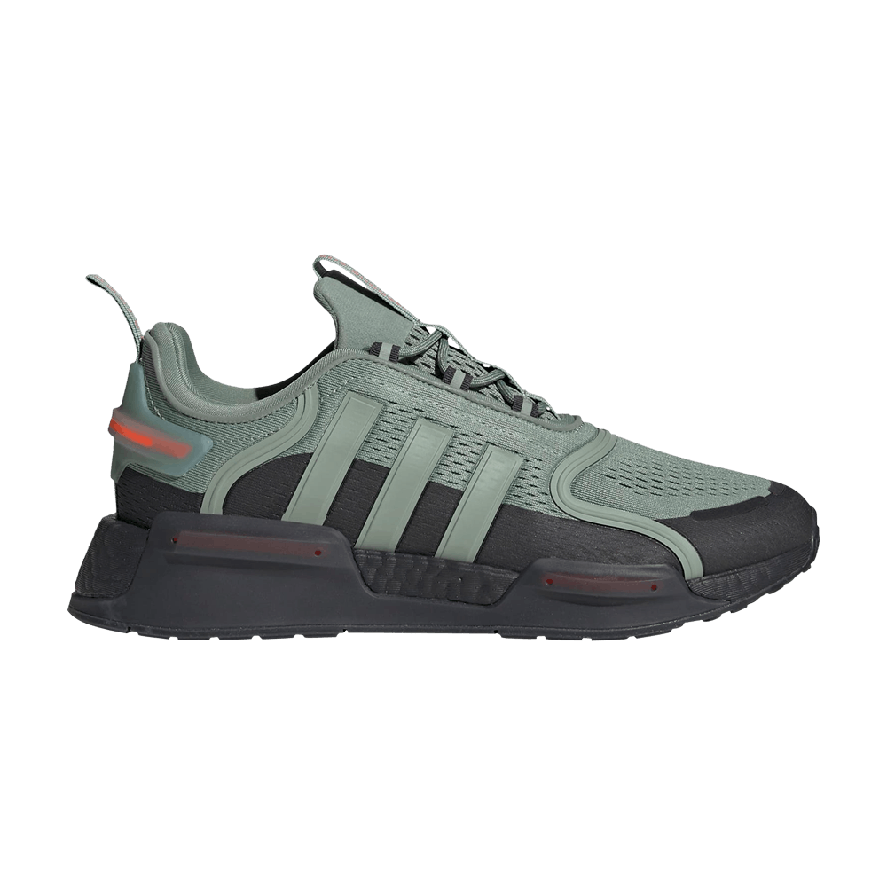 nmd_v3-silver-green-carbon-hq4444