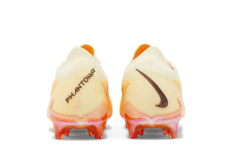 Кроссовки Nike Phantom GX Elite Gripknit SE FG 'Blaze Pack'
