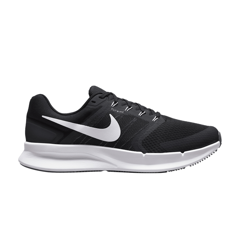 run-swift-3-black-white-dr2695-002