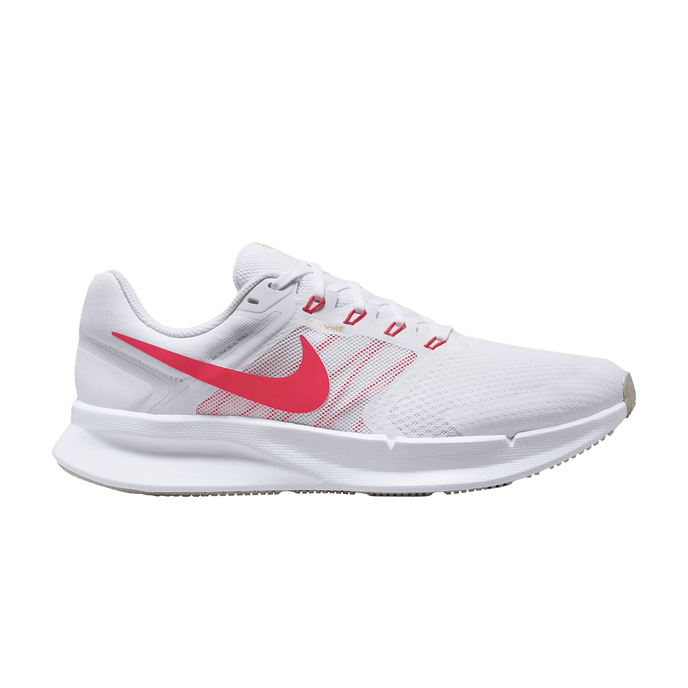 run-swift-3-white-bright-crimson-dr2695-101