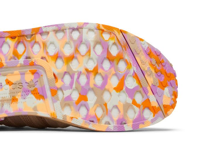Кроссовки adidas S.E.E.D. x Wmns NMD_R1 'Tape 2.0'