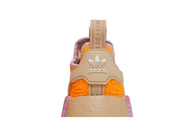 Кроссовки adidas S.E.E.D. x Wmns NMD_R1 'Tape 2.0'