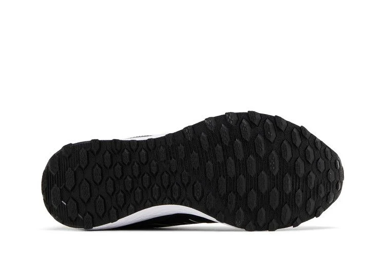 Кроссовки New Balance Fresh Foam 650 Bungee Lace Top Strap Big Kid 'Black Metallic Silver'