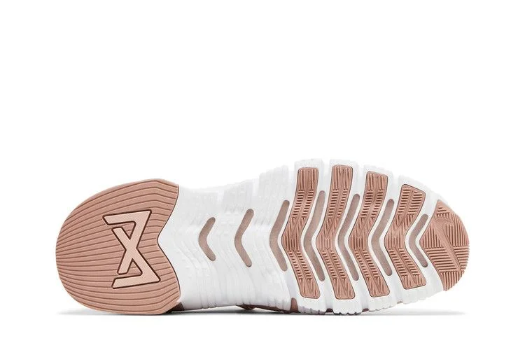 Кроссовки Nike Wmns Free Metcon 5 'Pink Oxford'