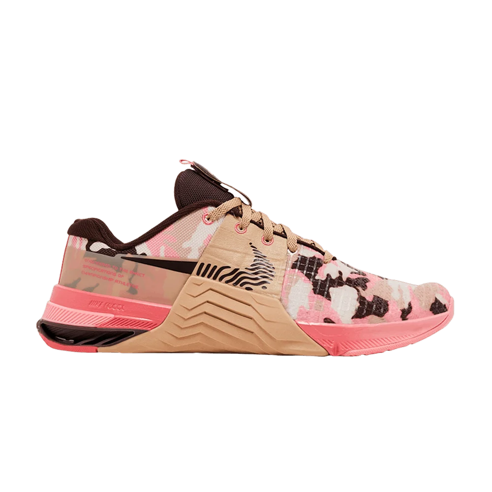 Кроссовки Nike Wmns Metcon 8 AMP 'Coral Chalk Camo'