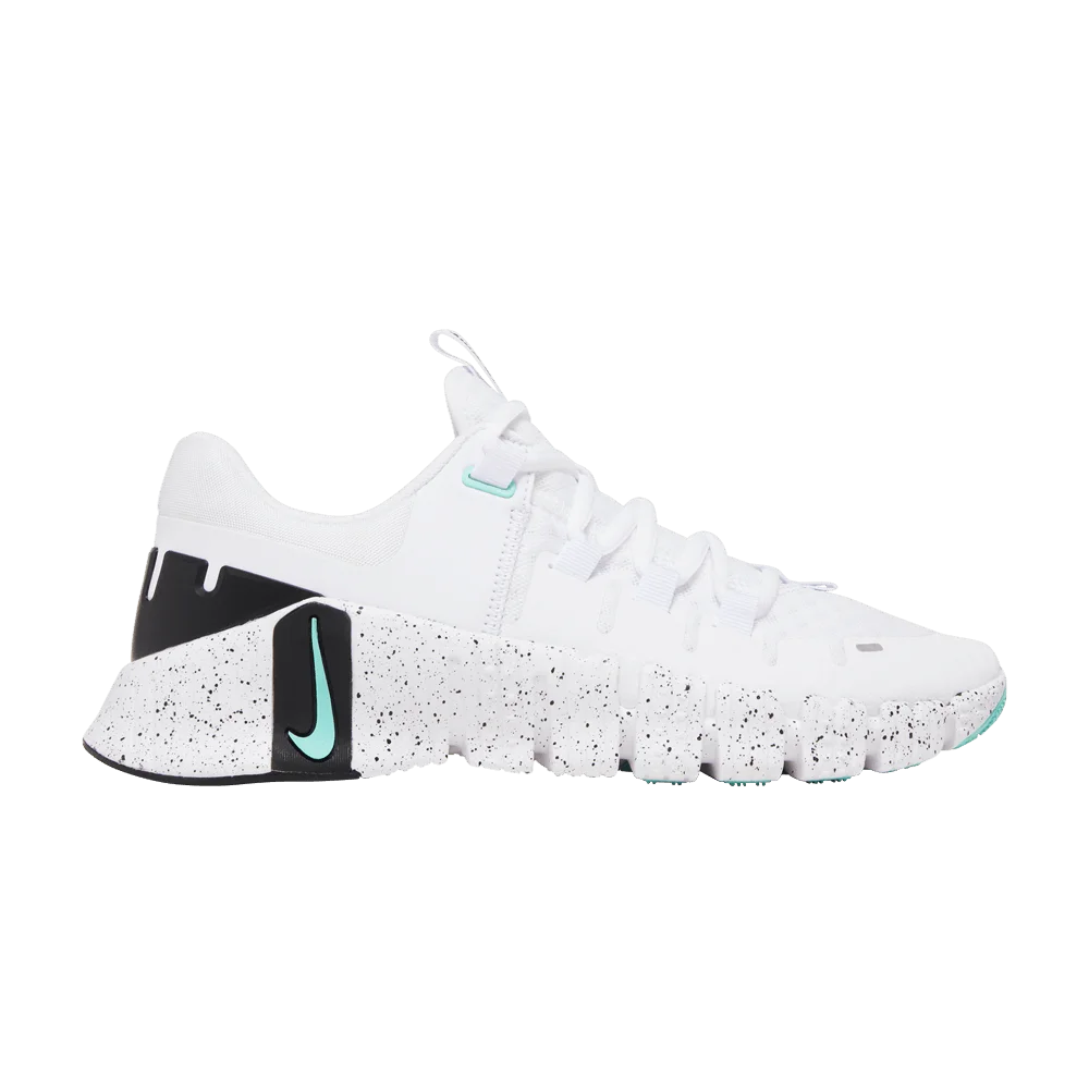 Кроссовки Nike Wmns Free Metcon 5 'White Emerald Rise'
