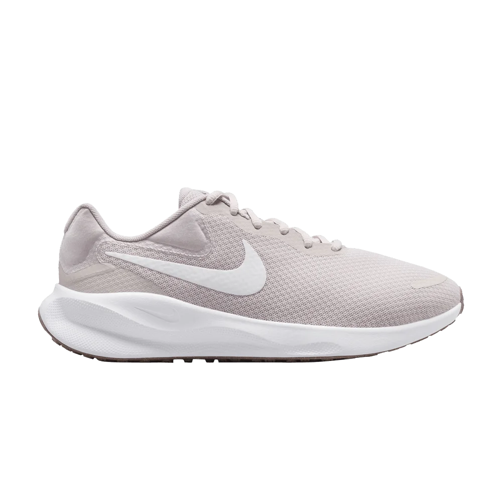 Кроссовки Nike Wmns Revolution 7 Wide 'Platinum Violet'