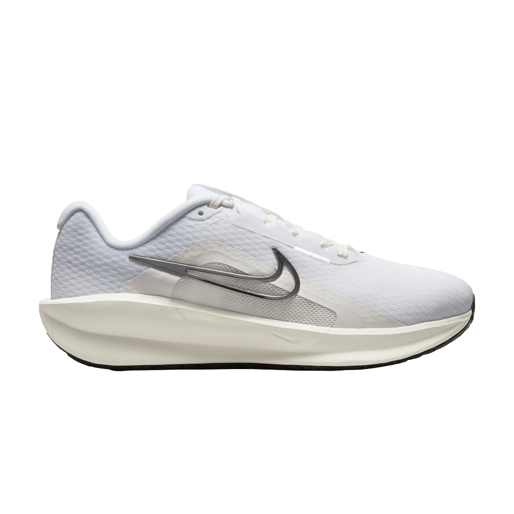 Кроссовки Nike Wmns Downshifter 13 Extra Wide 'White Platinum Tint'
