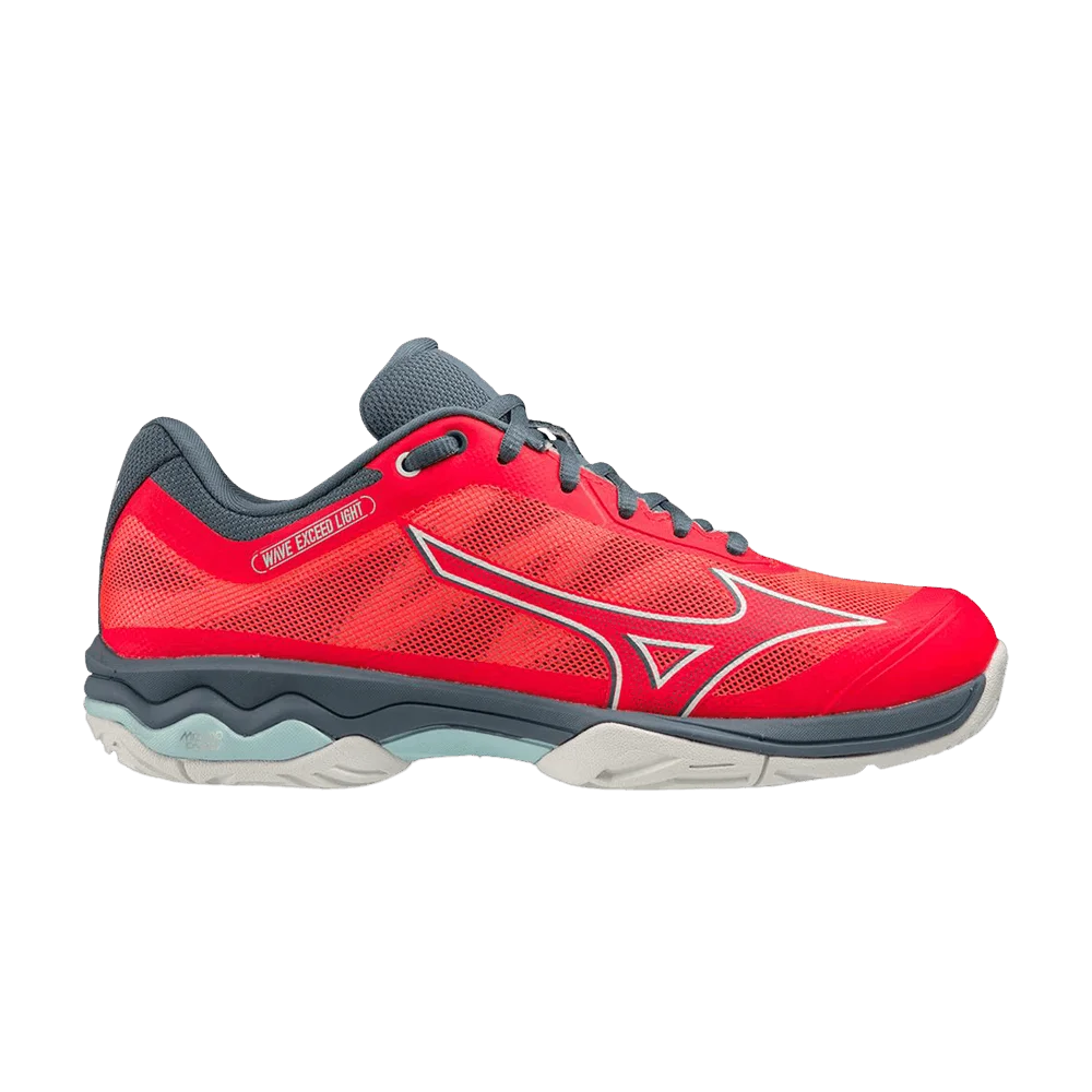Кроссовки Mizuno Wmns Wave Exceed Light AC 'Fiery Coral'