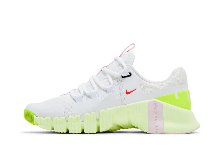 Кроссовки Nike Wmns Free Metcon 5 'White Barely Volt'