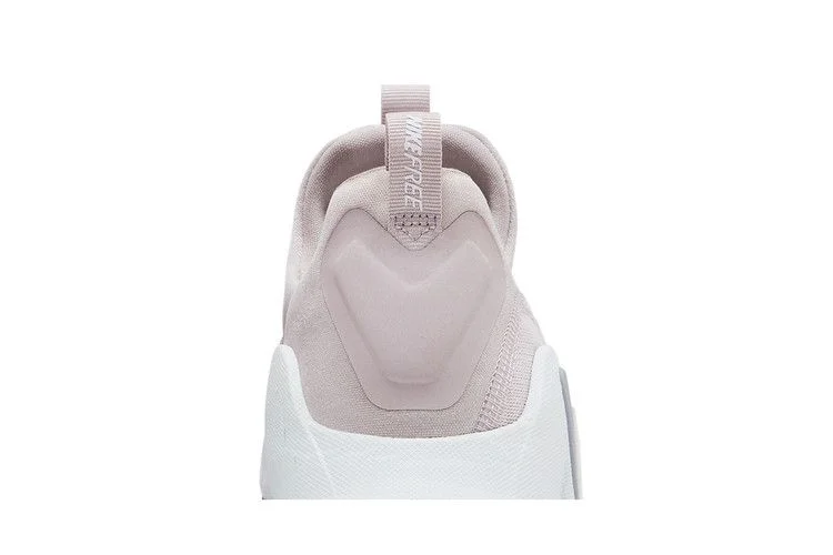 Кроссовки Nike Wmns Free Metcon 6 'Platinum Violet'