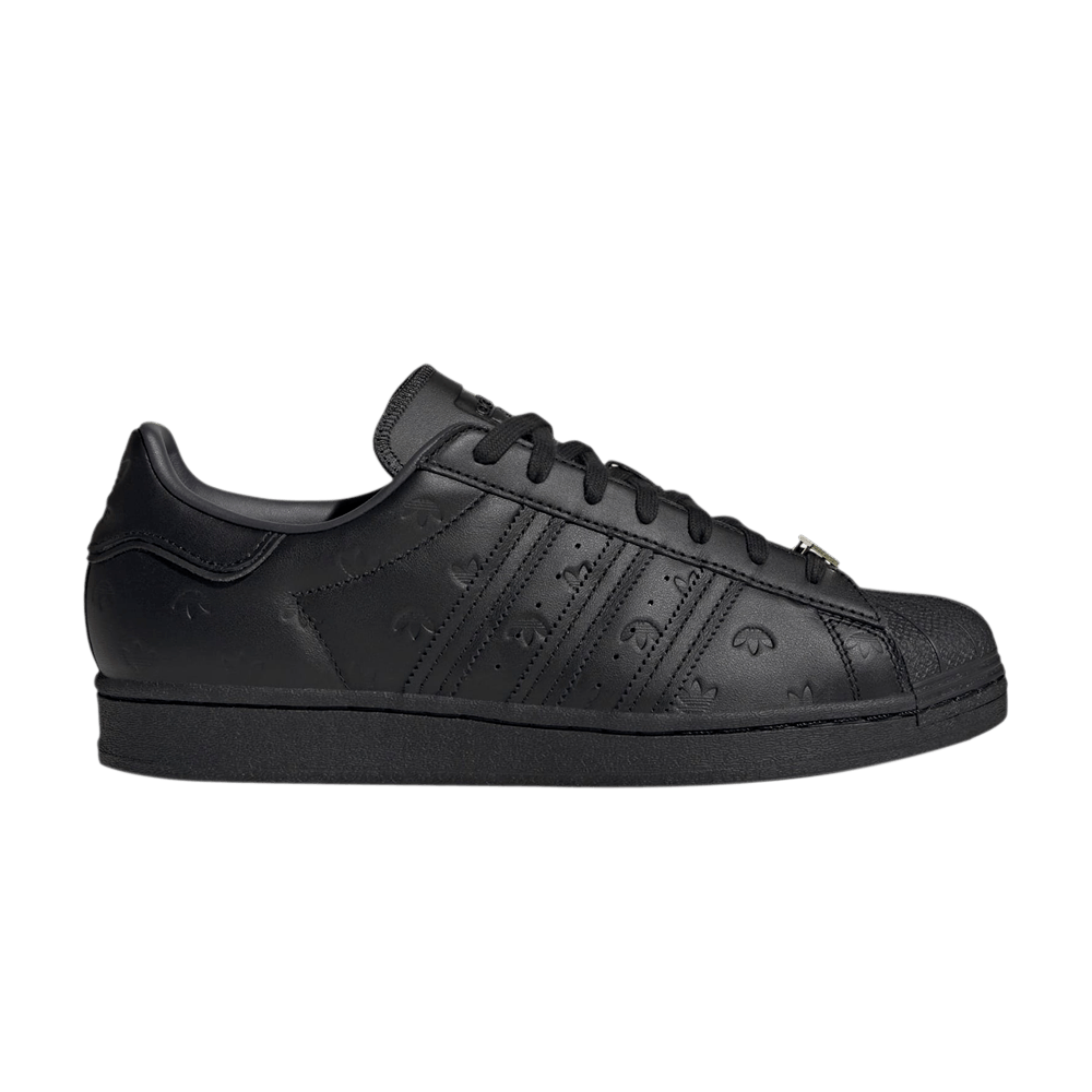 superstar-allover-debossed-trefoils-black-gy0026