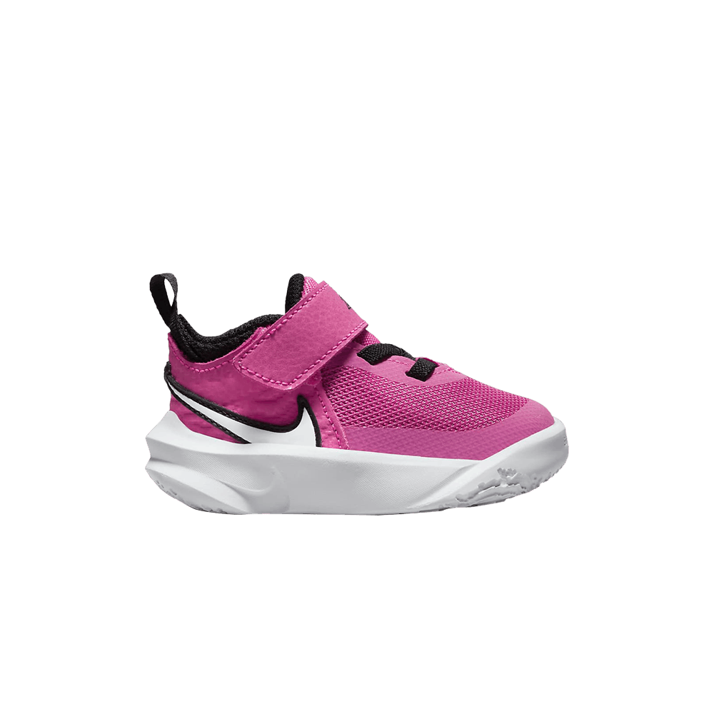 Кроссовки Nike Team Hustle D10 TD 'Cosmic Fuchsia'