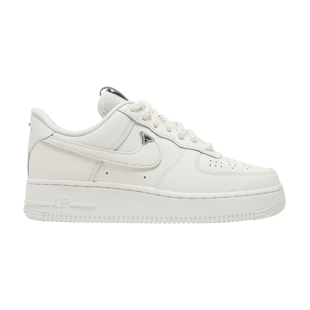 Кроссовки Nike Wmns Air Force 1 '07 LV8 'Needlework'