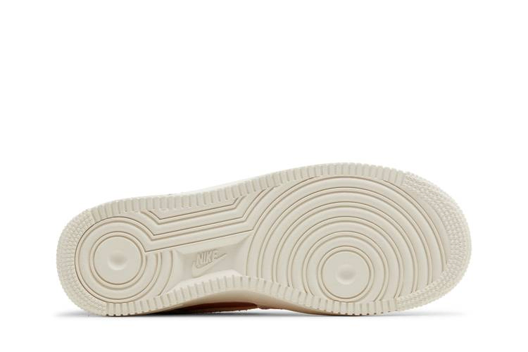 Кроссовки Nike Wmns Air Force 1 '07 LX 'Oil Green Terra Blush'