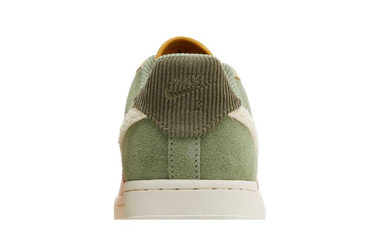 Кроссовки Nike Wmns Air Force 1 '07 LX 'Oil Green Terra Blush'