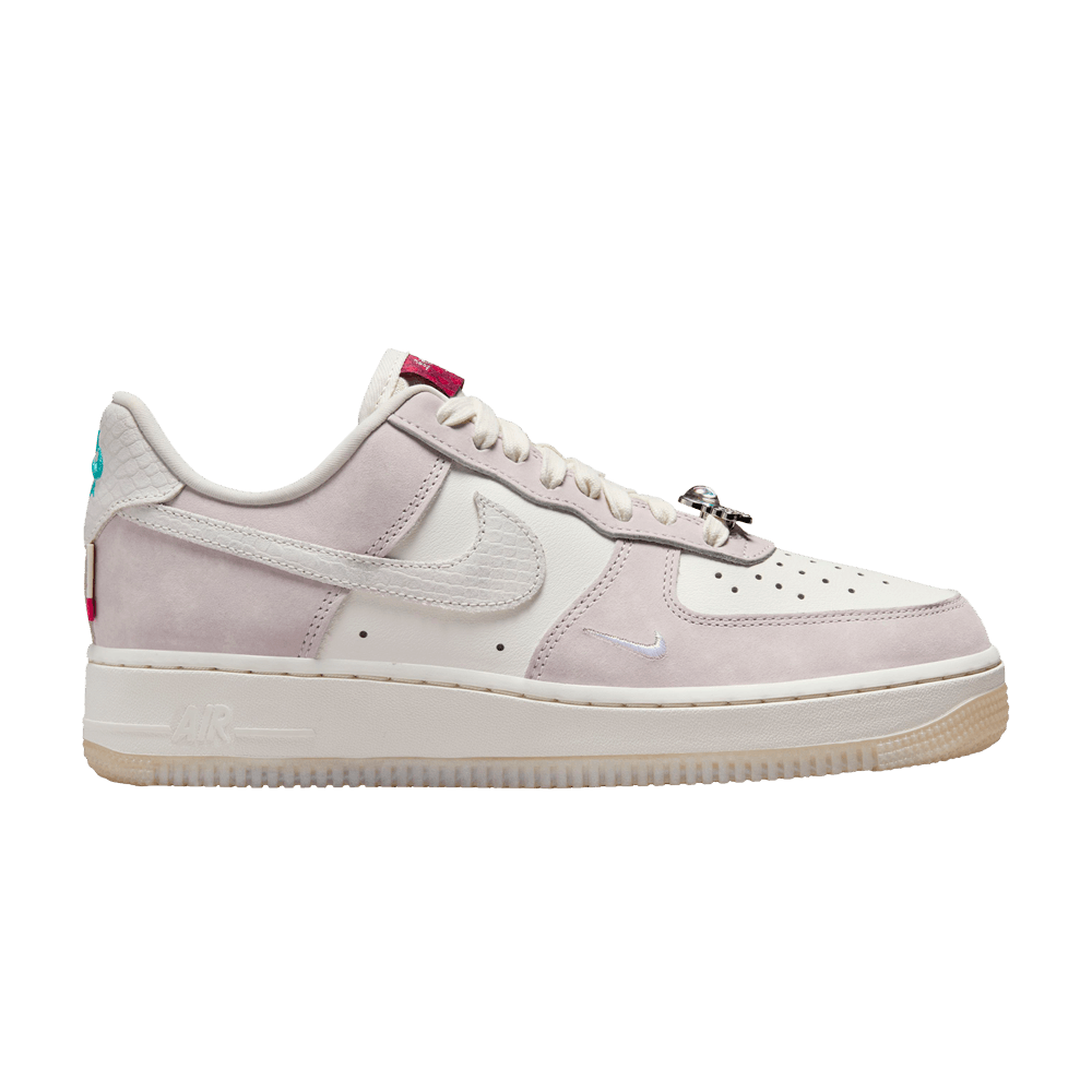 Кроссовки Nike Wmns Air Force 1 '07 LX 'Year of the Dragon'
