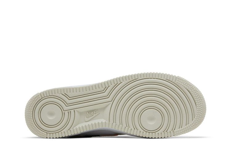 Кроссовки Nike Wmns Air Force 1 '07 SE 'All Petals United'