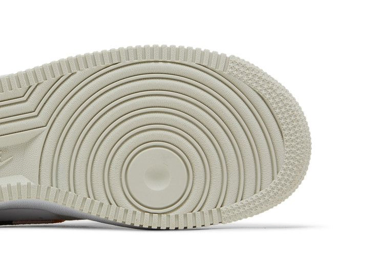 Кроссовки Nike Wmns Air Force 1 '07 SE 'All Petals United'