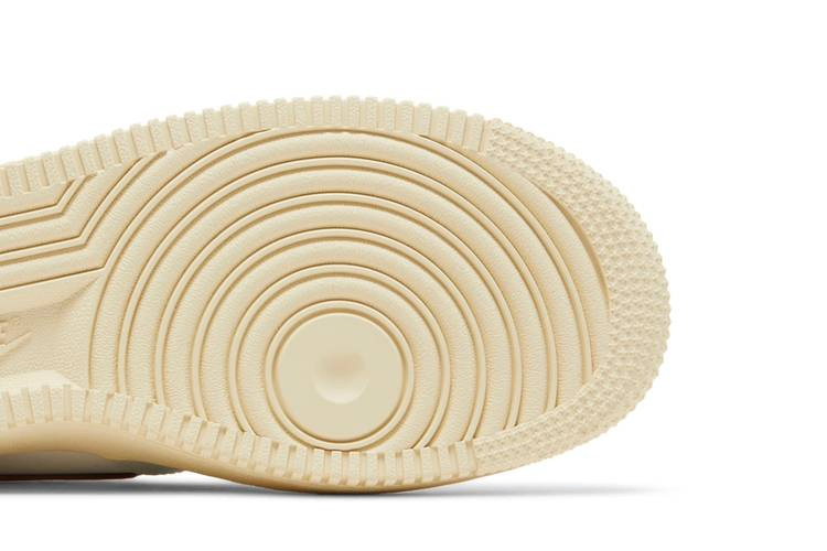 Кроссовки Nike Wmns Air Force 1 '07 SE 'Sisterhood - Team Red'