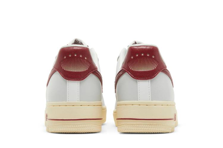Кроссовки Nike Wmns Air Force 1 '07 SE 'Sisterhood - Team Red'