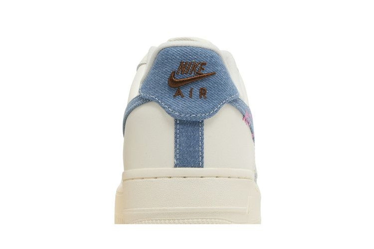 Кроссовки Nike Wmns Air Force 1 Low '07 LX 'Denim Bouclé'