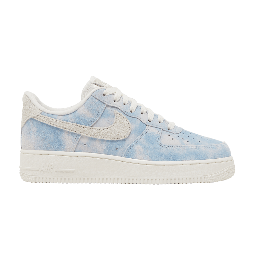 Кроссовки Nike Wmns Air Force 1 '07 SE 'Clouds'