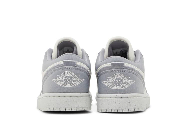 Кроссовки Wmns Air Jordan 1 Low SE 'Light Steel Grey'