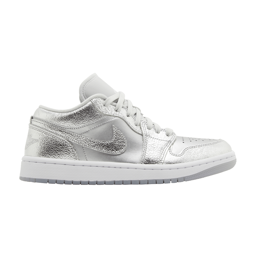 Кроссовки Wmns Air Jordan 1 Low SE 'Metallic Silver'