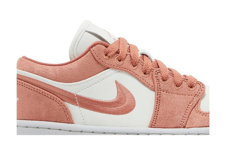 Кроссовки Wmns Air Jordan 1 Low SE 'Sky J Orange'