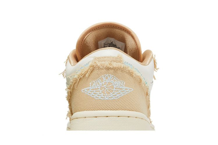 Кроссовки Wmns Air Jordan 1 Low SE 'Wave'