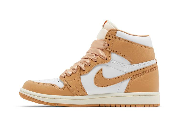 Кроссовки Wmns Air Jordan 1 Retro High OG 'Praline'