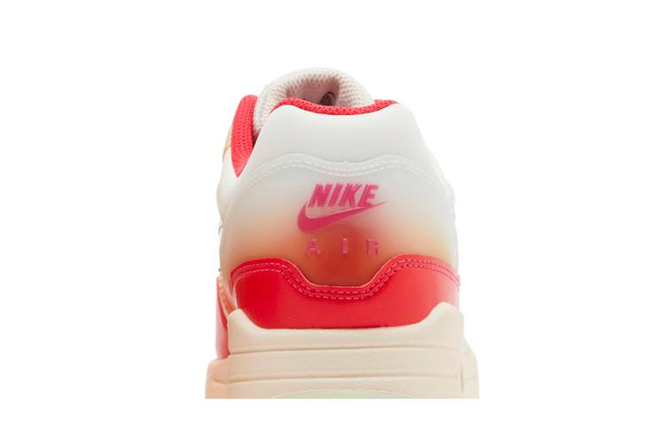 Кроссовки Nike Wmns Air Max 1 'Soft Vinyl'